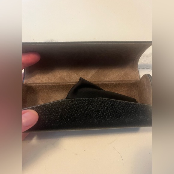 Women’s Burberry rectangular eyeglasses - Picture 9 of 10